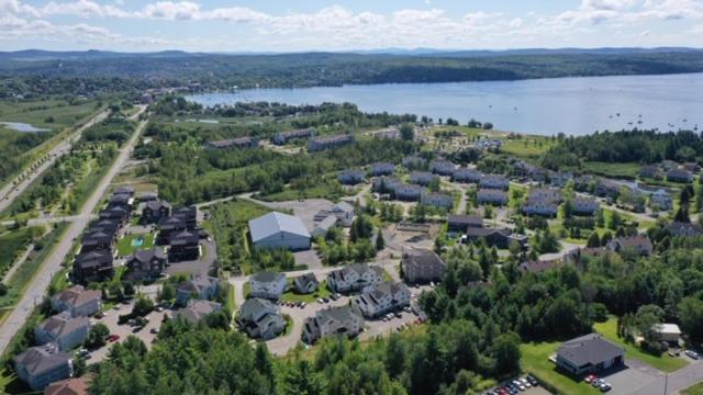 Condo Entre Ville/Nature Magog Eksteriør bilde